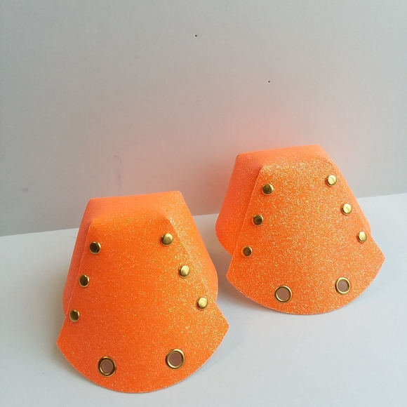 ROLLER SKATES TOE GUARDS   Glow in the dark ROLLER SKATE TOE CAPS - Picture 5 of 15